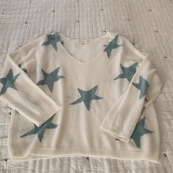 Sweater - Picture 1 of 3